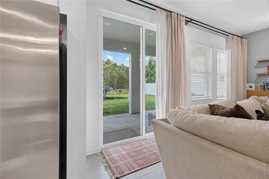 For Rent: $3,200 (5 beds, 2 baths, 2331 Square Feet)