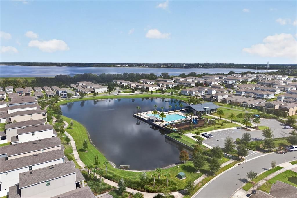 For Rent: $3,200 (5 beds, 2 baths, 2331 Square Feet)