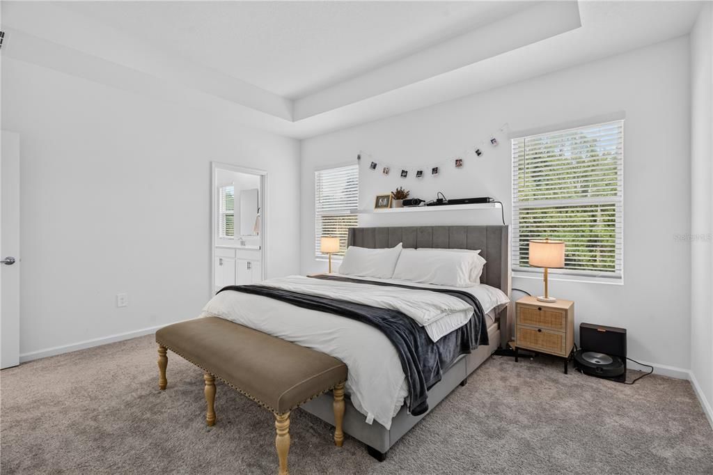 For Rent: $3,200 (5 beds, 2 baths, 2331 Square Feet)