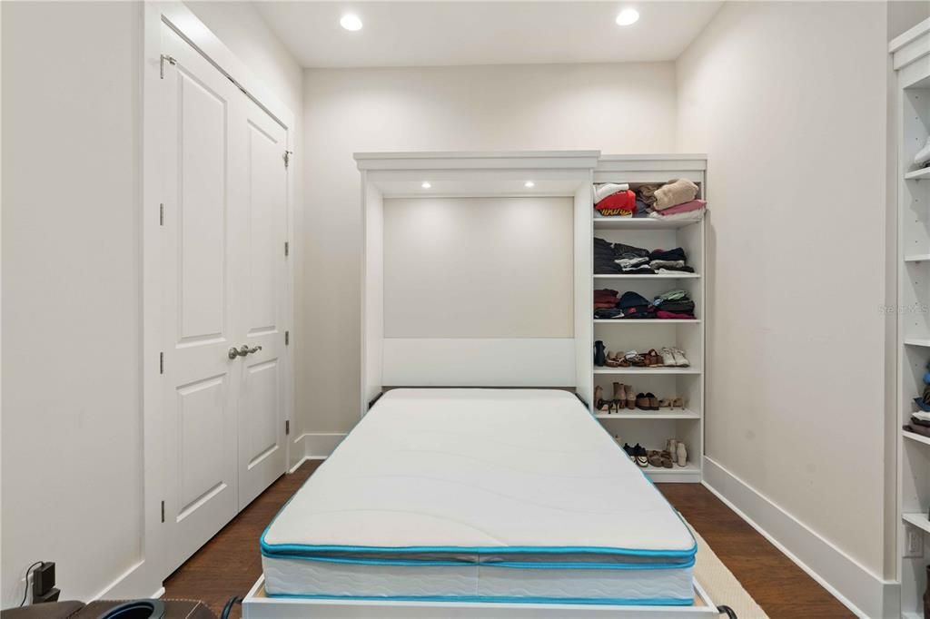 For Sale: $1,174,900 (3 beds, 2 baths, 2664 Square Feet)