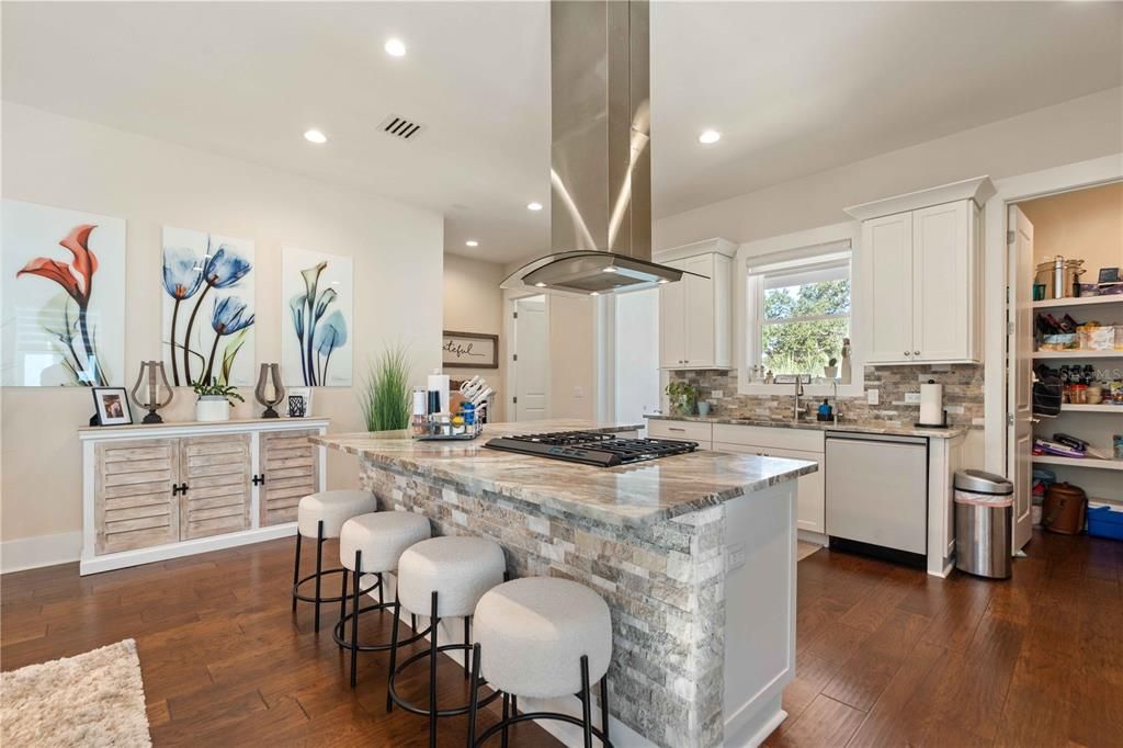 For Sale: $1,174,900 (3 beds, 2 baths, 2664 Square Feet)