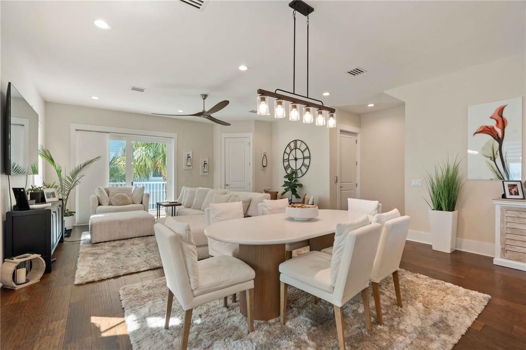 For Sale: $1,174,900 (3 beds, 2 baths, 2664 Square Feet)