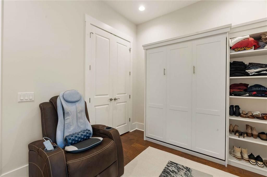 For Sale: $1,174,900 (3 beds, 2 baths, 2664 Square Feet)