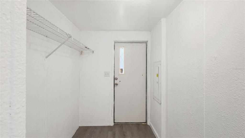 На продажу: $170,000 (3 спален, 2 ванн, 1080 Квадратных фут)
