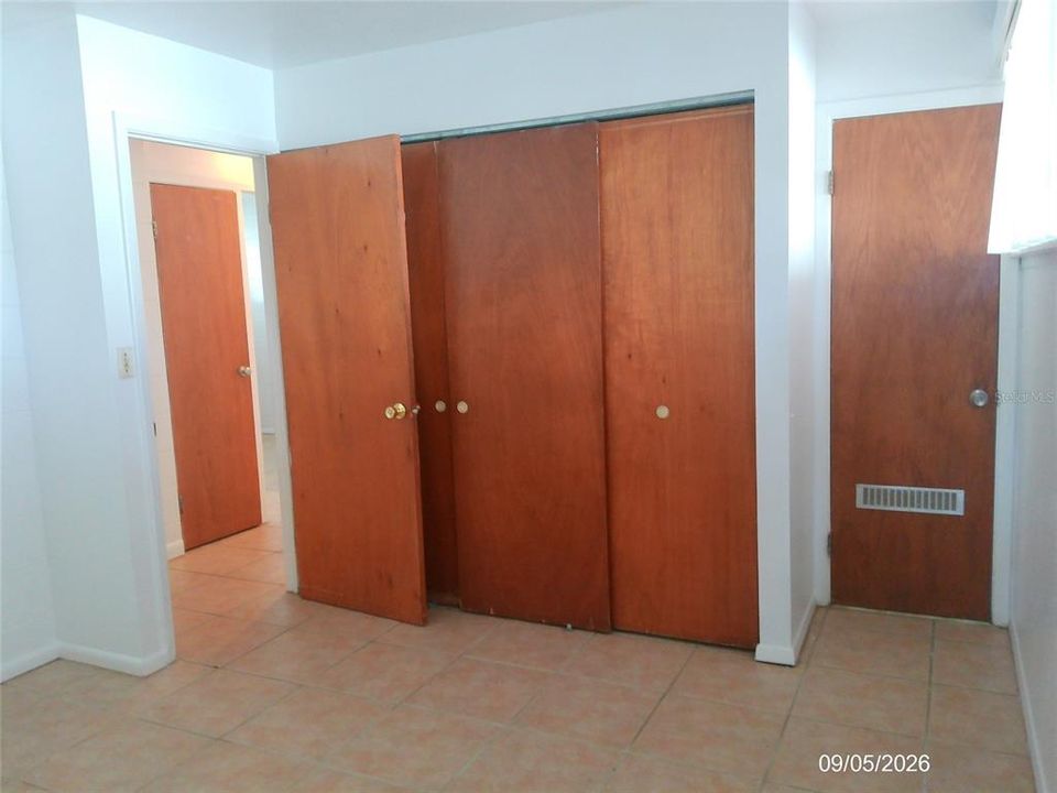 В аренду: $1,950 (3 спален, 2 ванн, 1385 Квадратных фут)