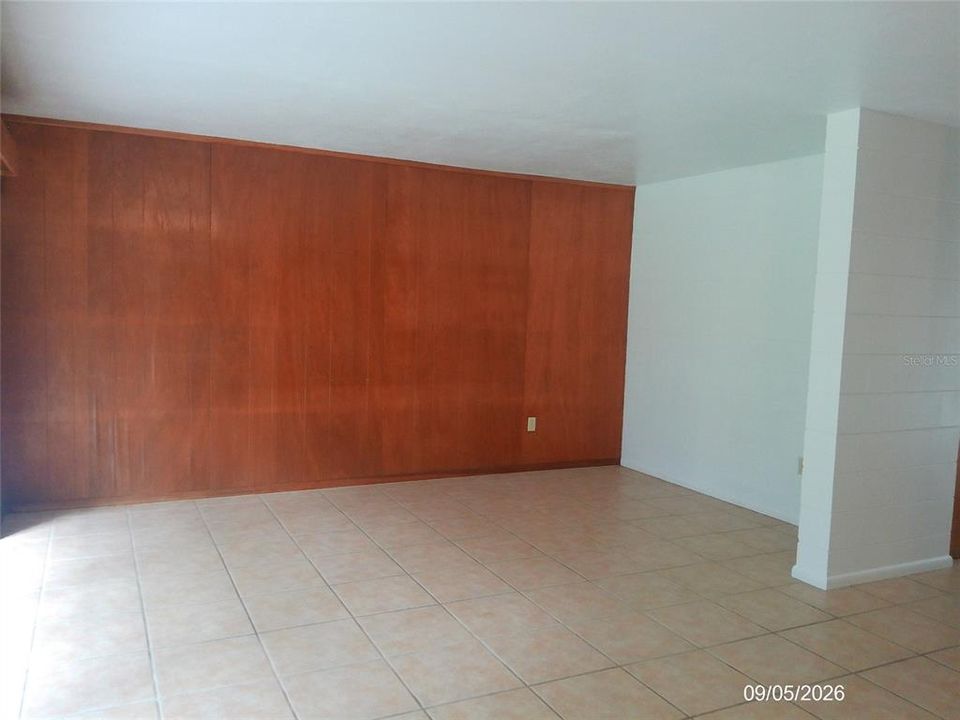 В аренду: $1,950 (3 спален, 2 ванн, 1385 Квадратных фут)