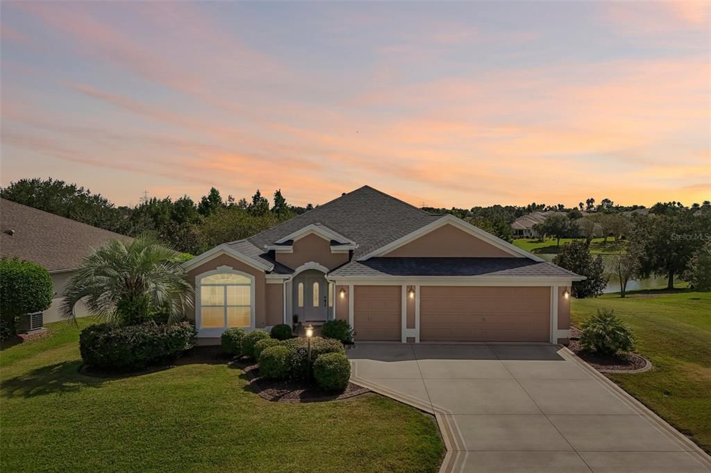 For Sale: $759,995 (3 beds, 2 baths, 1958 Square Feet)