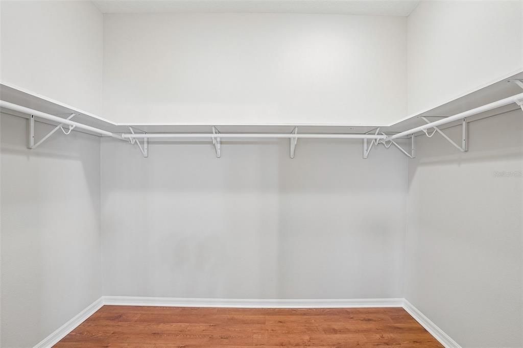 For Sale: $759,995 (3 beds, 2 baths, 1958 Square Feet)