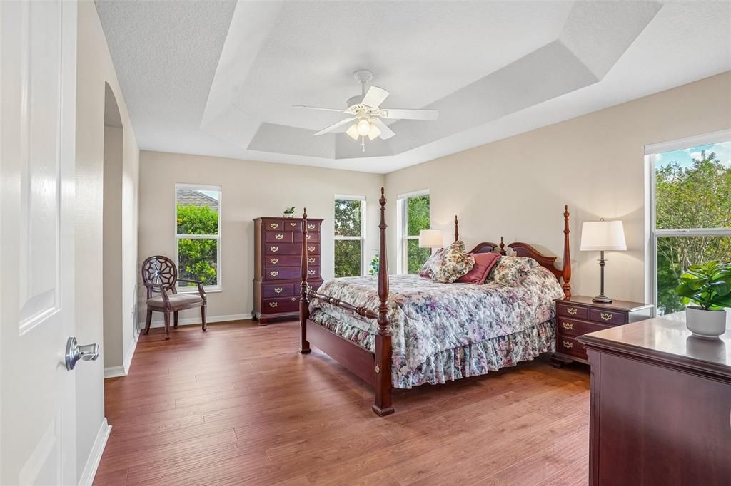 For Sale: $759,995 (3 beds, 2 baths, 1958 Square Feet)