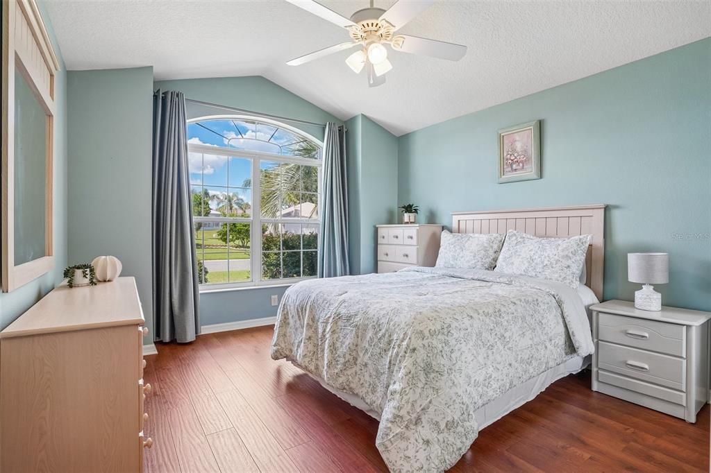 For Sale: $759,995 (3 beds, 2 baths, 1958 Square Feet)