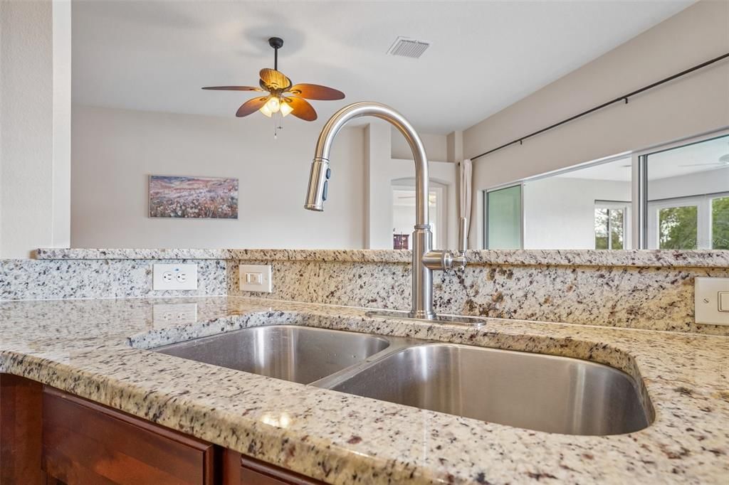 For Sale: $759,995 (3 beds, 2 baths, 1958 Square Feet)