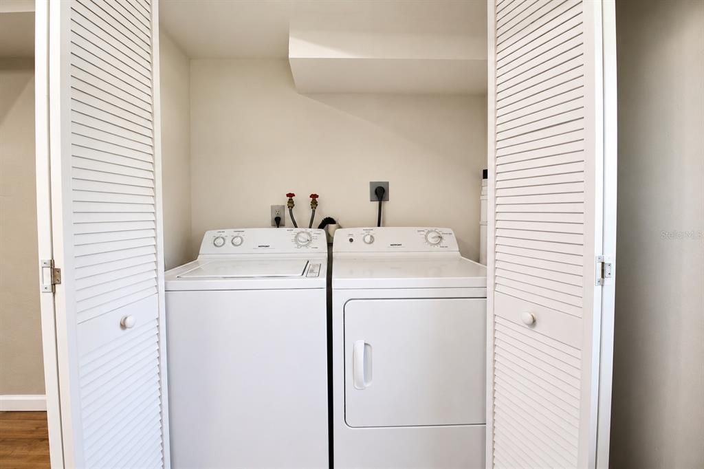 En Venta: $489,000 (4 camas, 3 baños, 2893 Pies cuadrados)