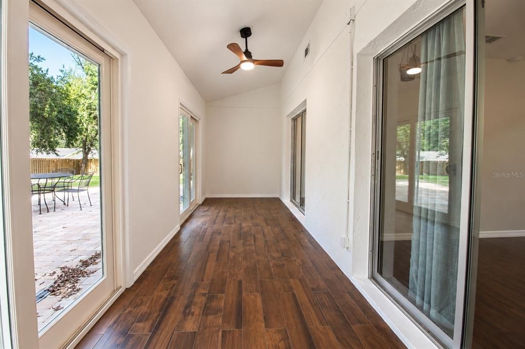 En Venta: $489,000 (4 camas, 3 baños, 2893 Pies cuadrados)