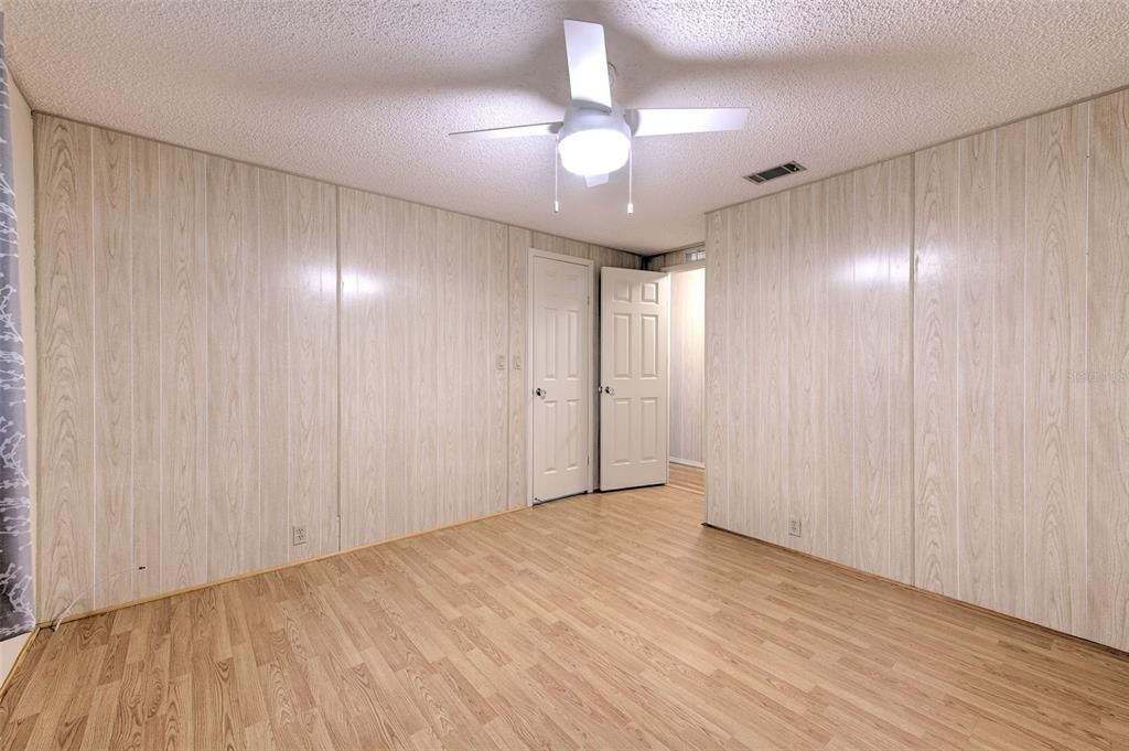 На продажу: $187,000 (2 спален, 2 ванн, 1638 Квадратных фут)