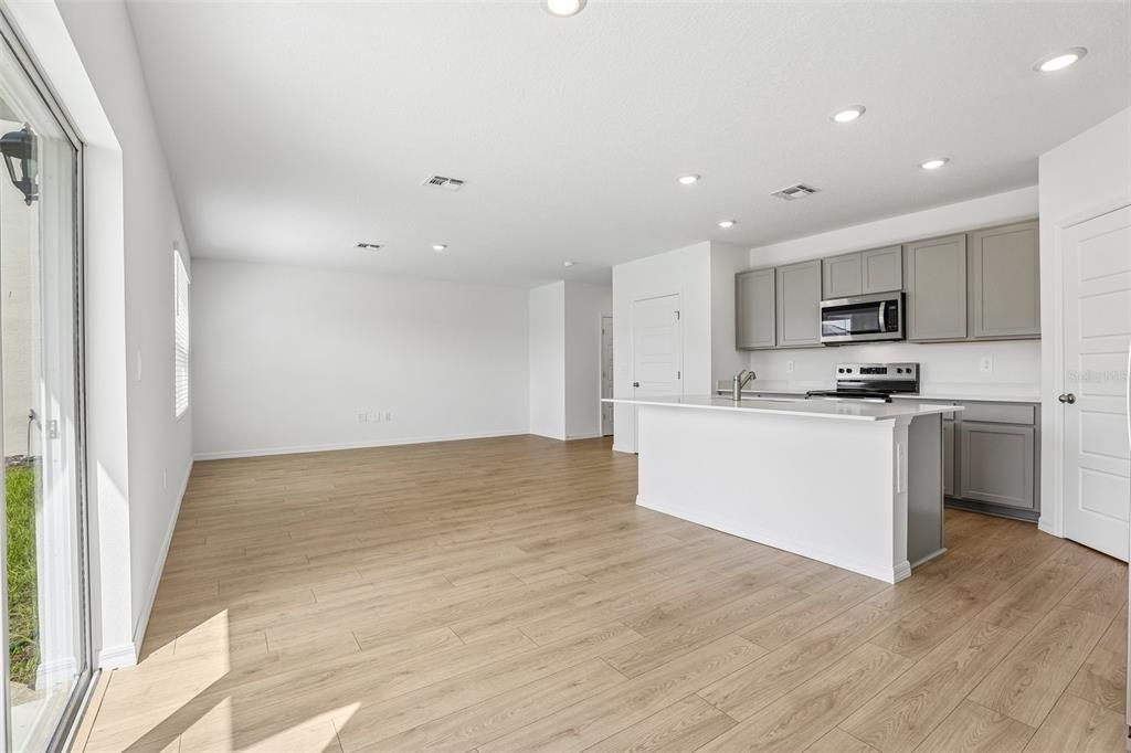 For Sale: $380,490 (4 beds, 2 baths, 1866 Square Feet)