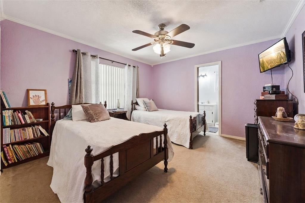 En Venta: $520,000 (3 camas, 2 baños, 1924 Pies cuadrados)