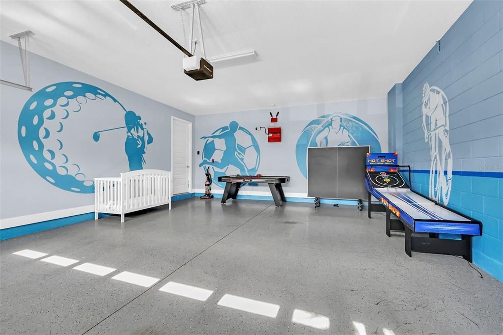 Activo con contrato: $900,000 (8 camas, 8 baños, 4033 Pies cuadrados)