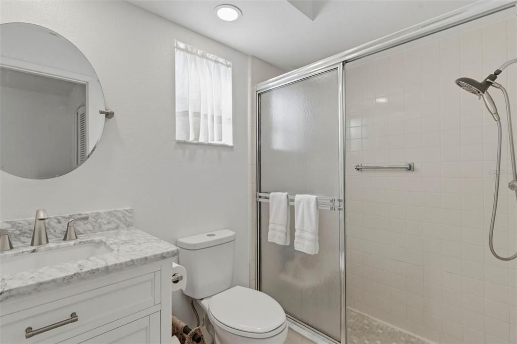 En Venta: $299,900 (2 camas, 2 baños, 1200 Pies cuadrados)