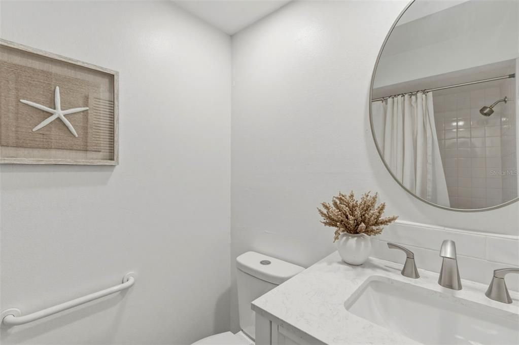 En Venta: $299,900 (2 camas, 2 baños, 1200 Pies cuadrados)