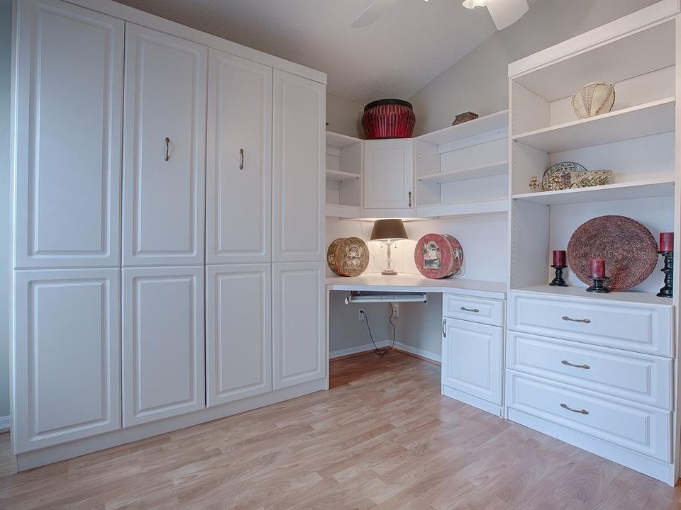 For Rent: $2,150 (2 beds, 2 baths, 1102 Square Feet)