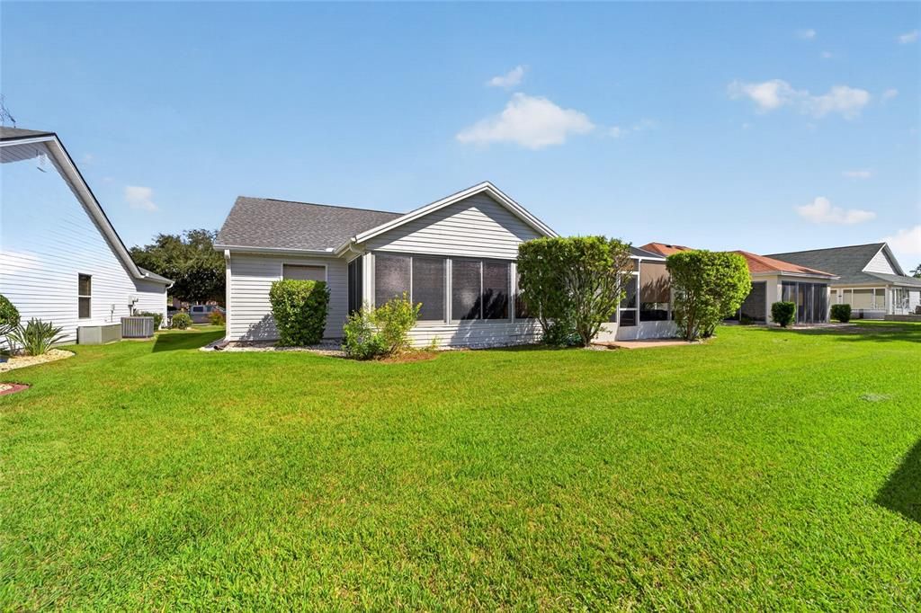 For Sale: $325,000 (3 beds, 2 baths, 1484 Square Feet)