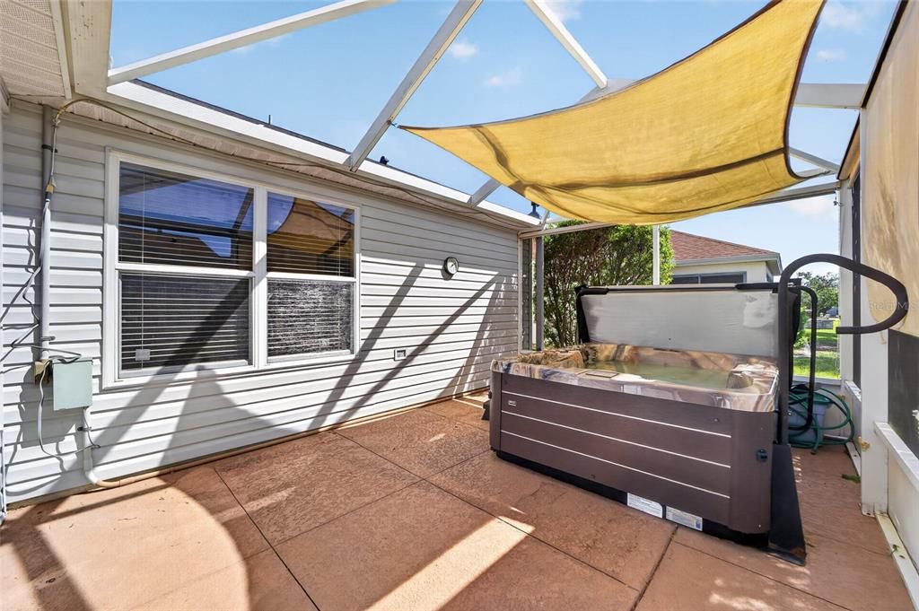 For Sale: $325,000 (3 beds, 2 baths, 1484 Square Feet)