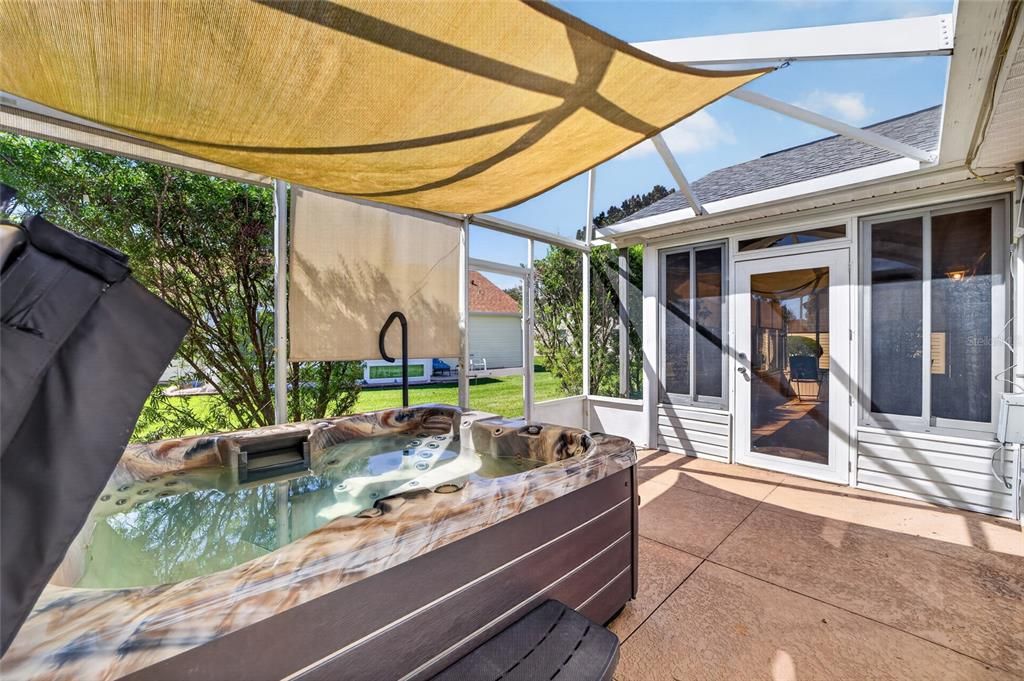 For Sale: $325,000 (3 beds, 2 baths, 1484 Square Feet)