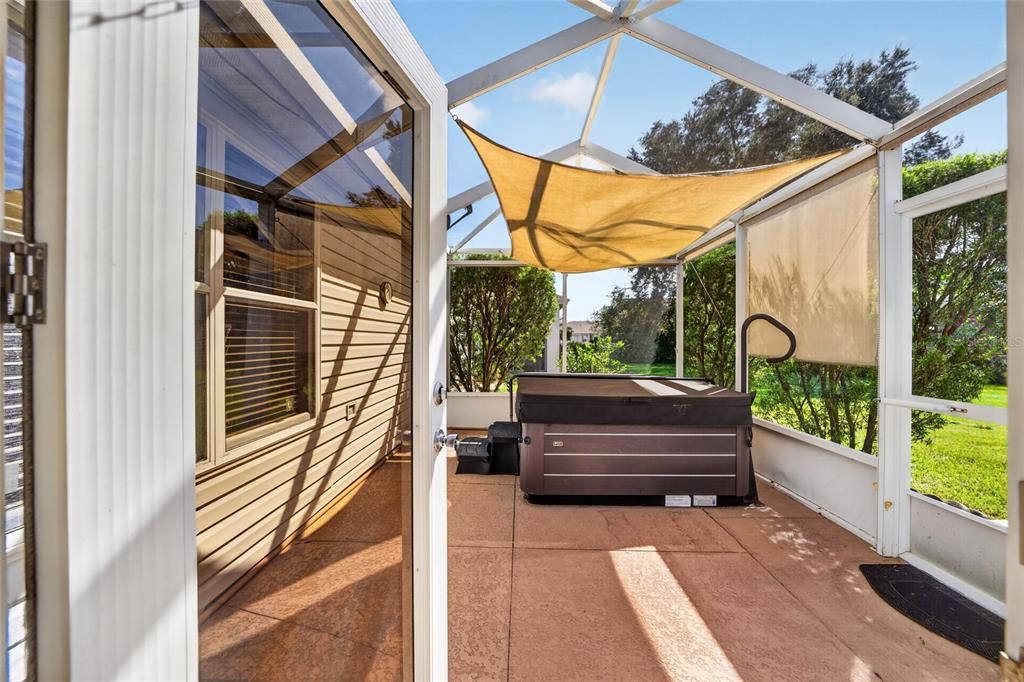 For Sale: $325,000 (3 beds, 2 baths, 1484 Square Feet)