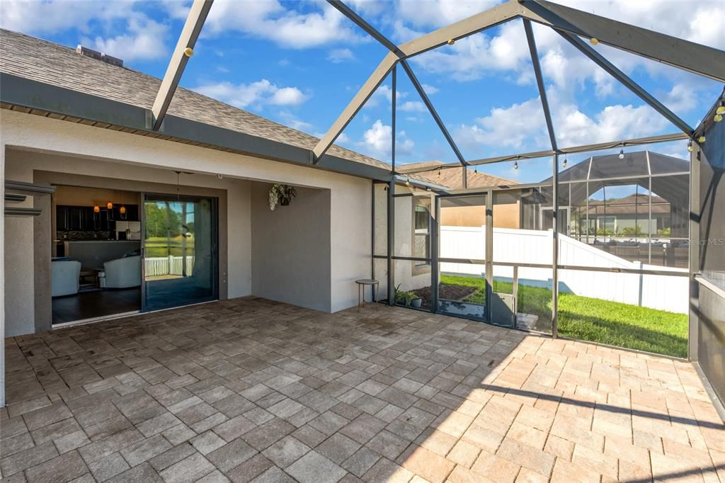 En Venta: $449,000 (4 camas, 3 baños, 1908 Pies cuadrados)