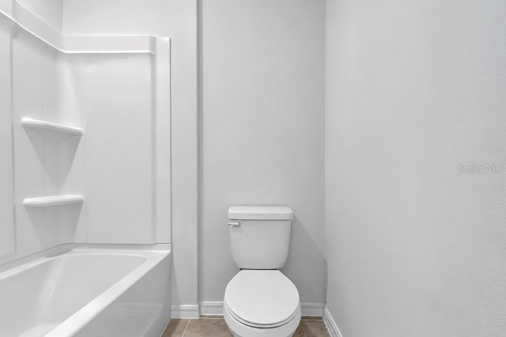 For Sale: $335,000 (3 beds, 2 baths, 1850 Square Feet)