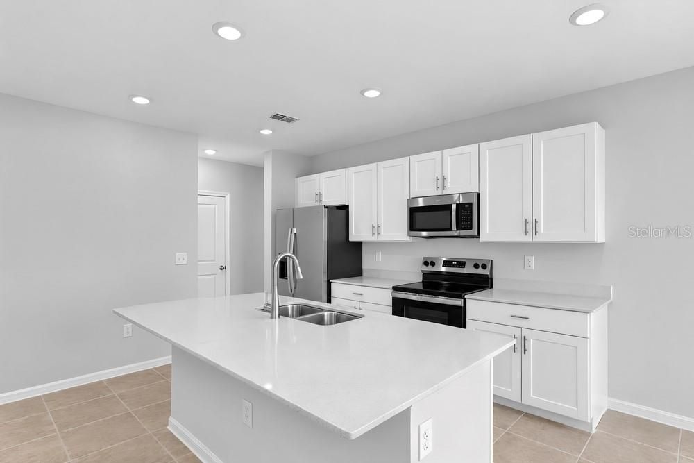 For Sale: $335,000 (3 beds, 2 baths, 1850 Square Feet)
