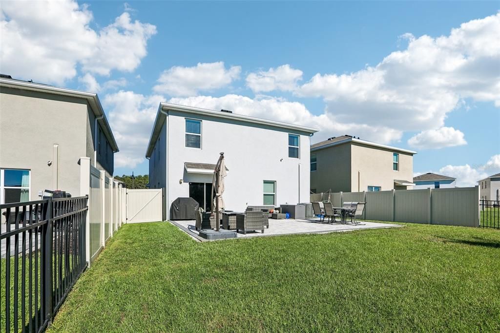 En Venta: $475,000 (5 camas, 3 baños, 2447 Pies cuadrados)