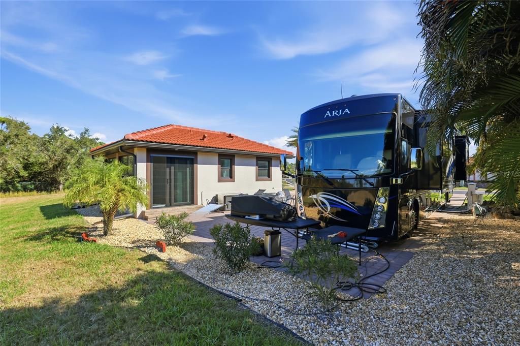 En Venta: $349,900 (1 camas, 1 baños, 425 Pies cuadrados)