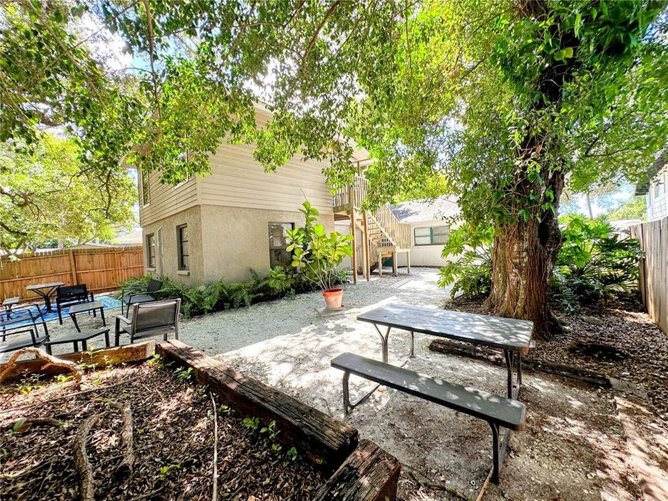 En Venta: $655,000 (1 camas, 0 baños, 1696 Pies cuadrados)