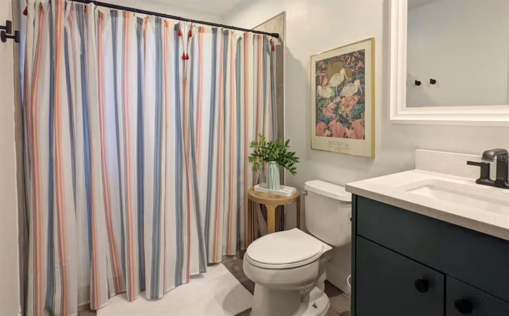 En Venta: $655,000 (1 camas, 0 baños, 1696 Pies cuadrados)