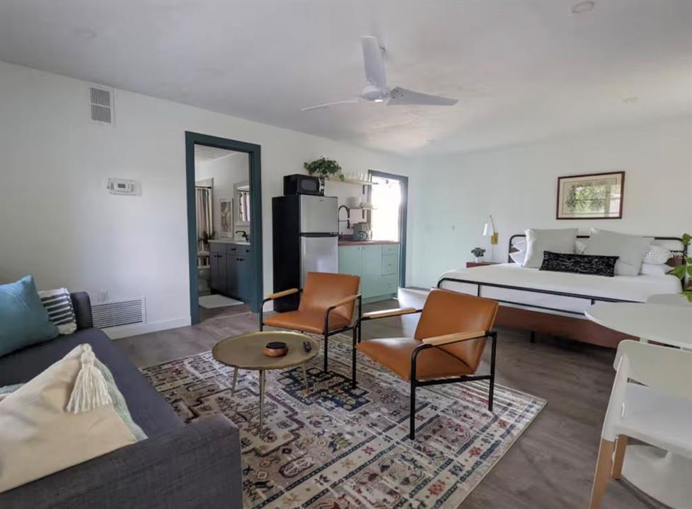 En Venta: $655,000 (1 camas, 0 baños, 1696 Pies cuadrados)
