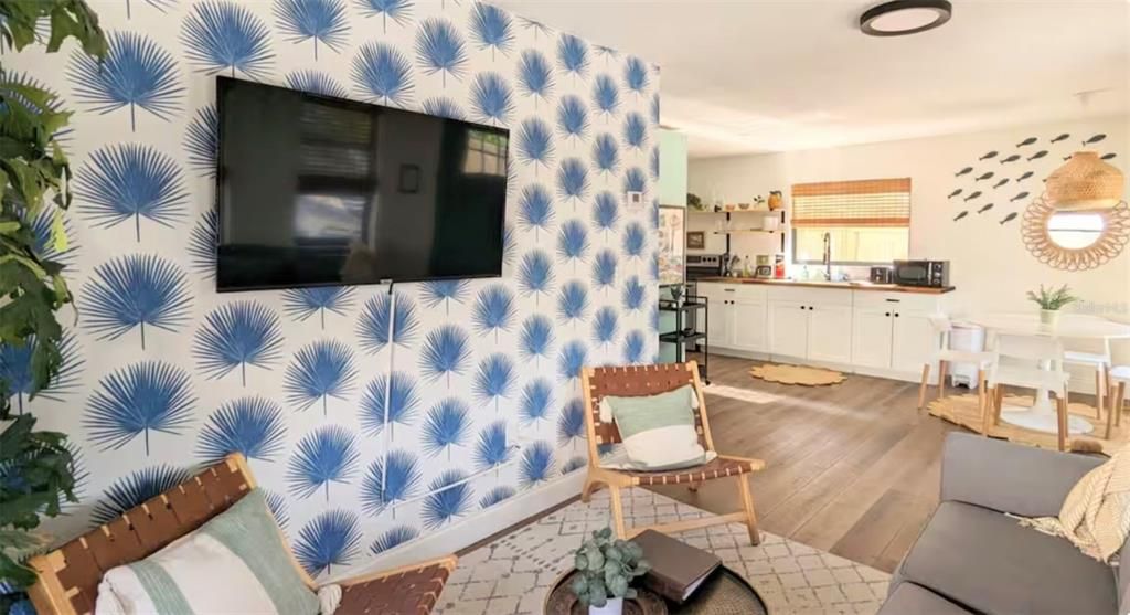 En Venta: $655,000 (1 camas, 0 baños, 1696 Pies cuadrados)