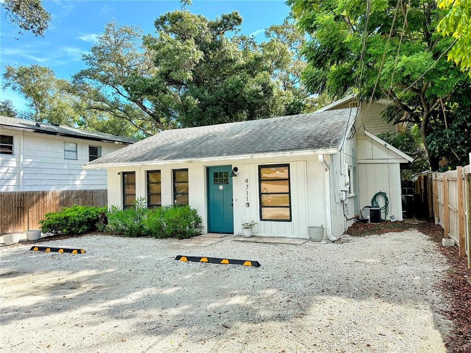 En Venta: $655,000 (1 camas, 0 baños, 1696 Pies cuadrados)