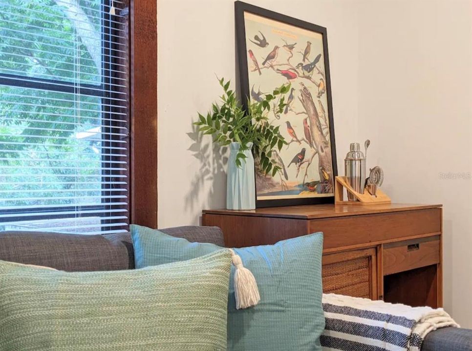 En Venta: $655,000 (1 camas, 0 baños, 1696 Pies cuadrados)