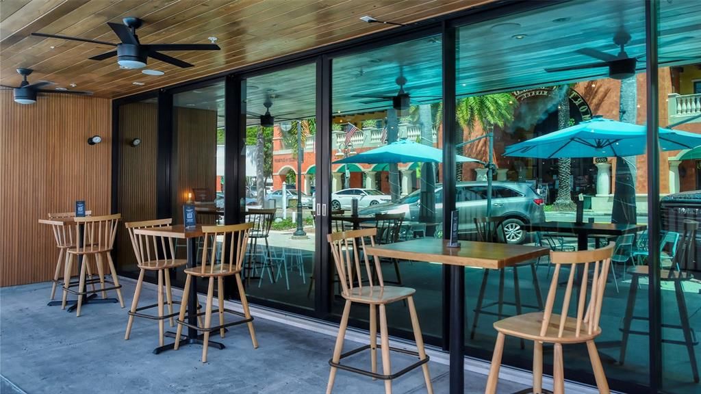 En Venta: $1,650,000 (3 camas, 2 baños, 2939 Pies cuadrados)
