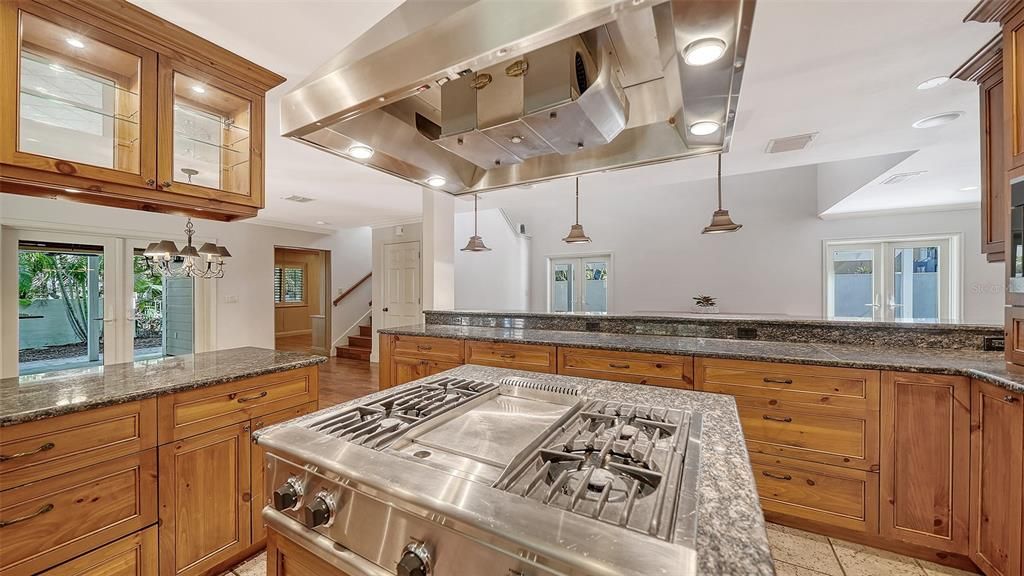 En Venta: $1,650,000 (3 camas, 2 baños, 2939 Pies cuadrados)