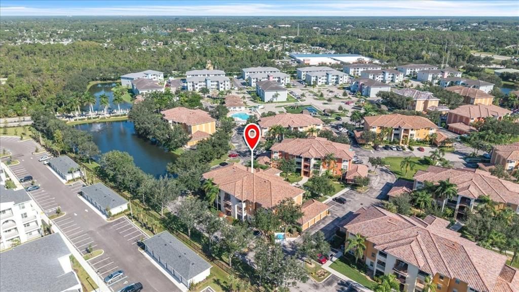 На продажу: $194,900 (2 спален, 2 ванн, 1270 Квадратных фут)