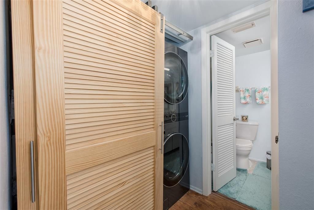 На продажу: $149,000 (2 спален, 2 ванн, 1056 Квадратных фут)