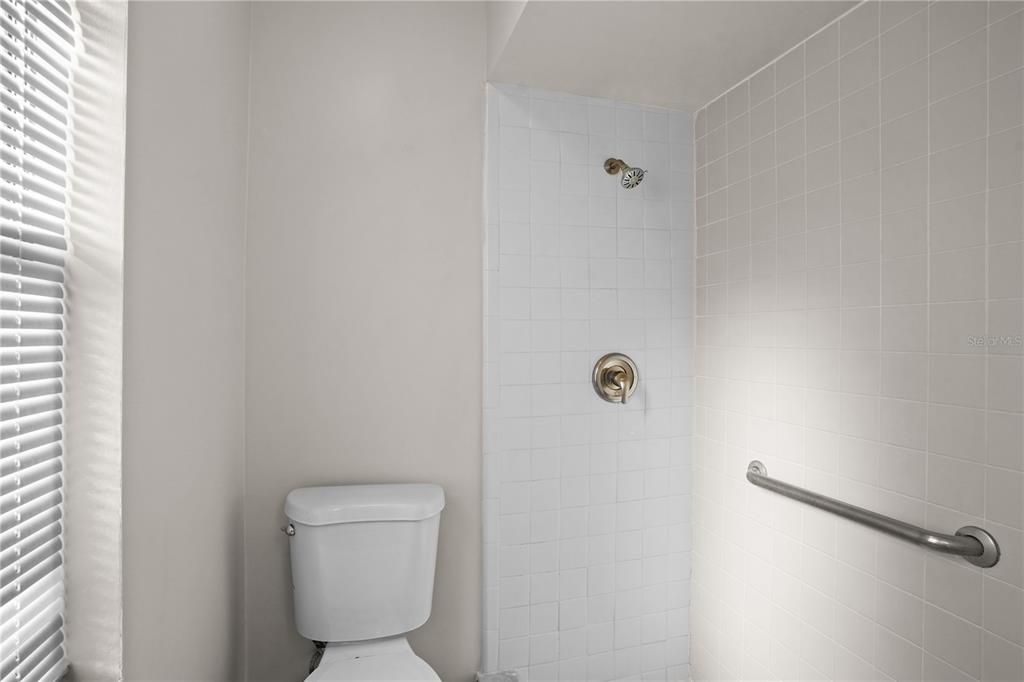 На продажу: $349,900 (3 спален, 2 ванн, 1351 Квадратных фут)