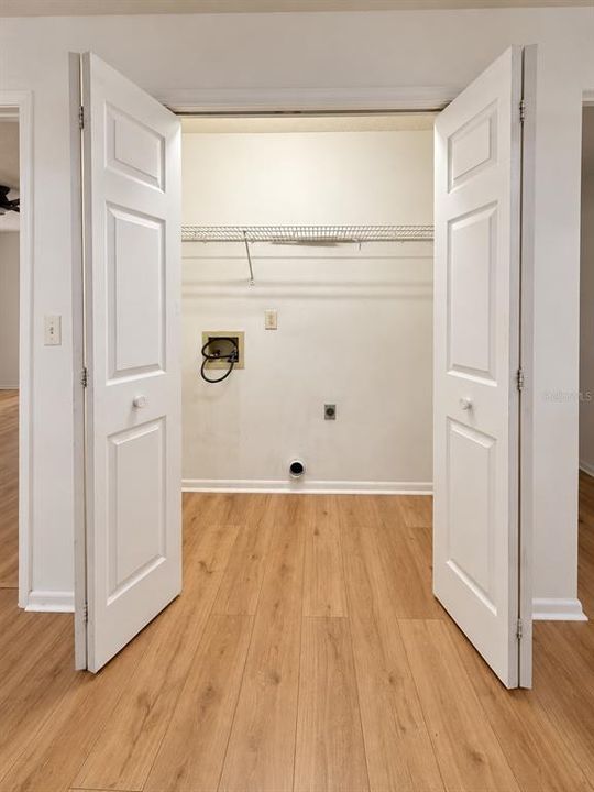 На продажу: $269,999 (2 спален, 2 ванн, 1826 Квадратных фут)