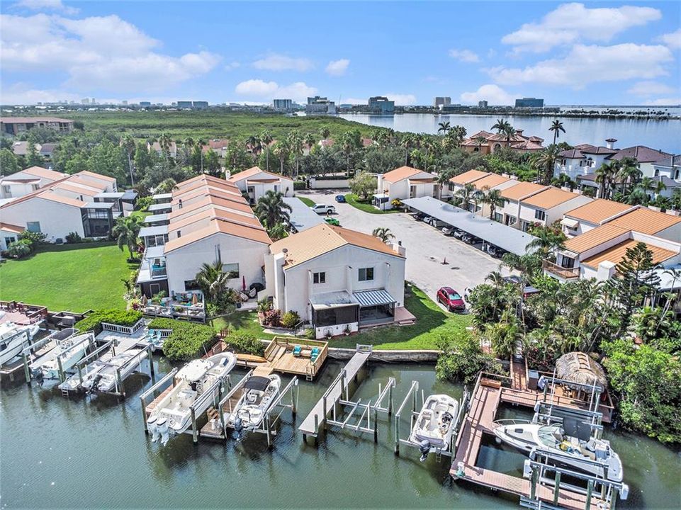 For Sale: $349,000 (2 beds, 1 baths, 1281 Square Feet)