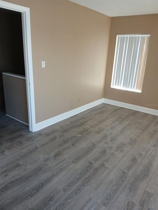 For Sale: $349,000 (2 beds, 1 baths, 1281 Square Feet)