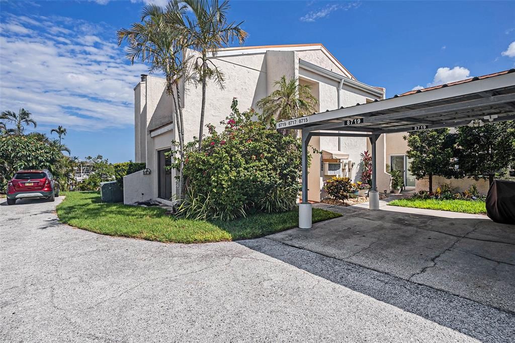 For Sale: $349,000 (2 beds, 1 baths, 1281 Square Feet)