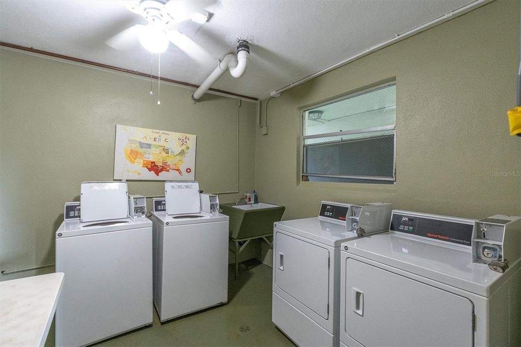 For Sale: $104,500 (1 beds, 1 baths, 925 Square Feet)