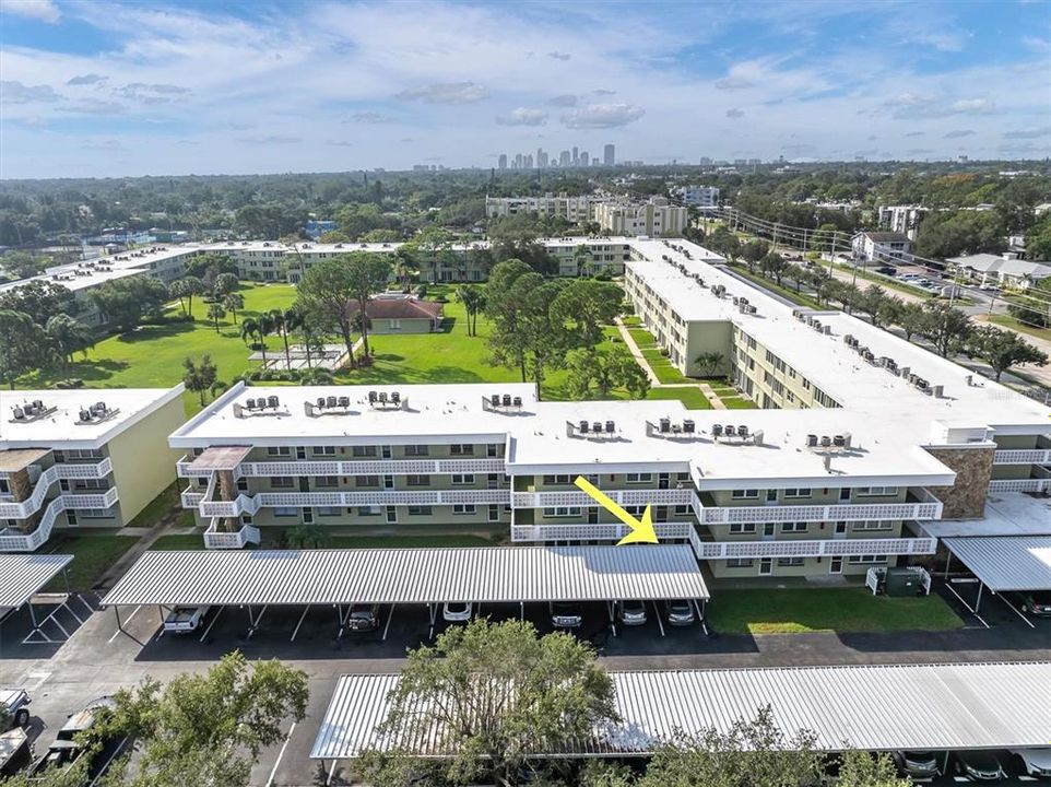 For Sale: $104,500 (1 beds, 1 baths, 925 Square Feet)